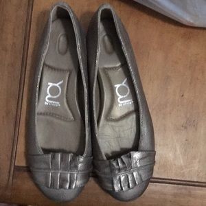 Crocs flats size 8 1/2